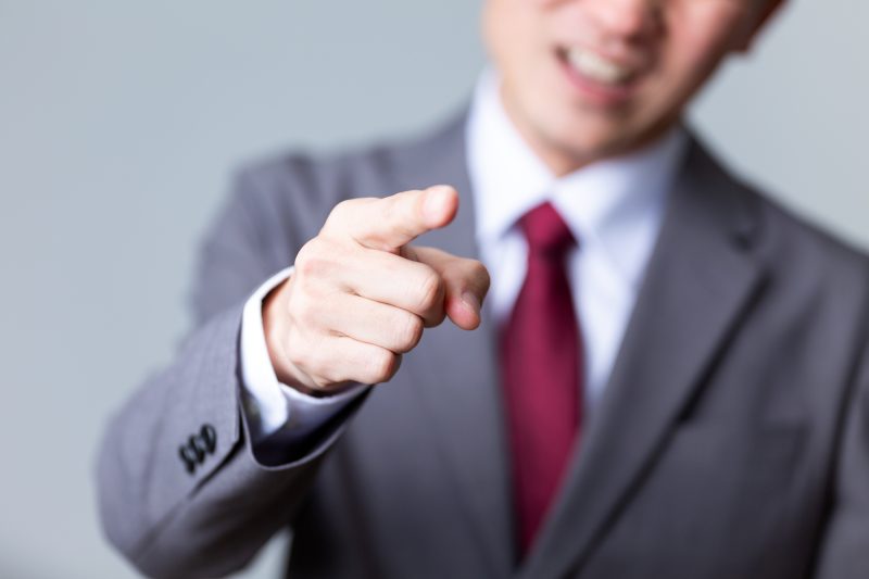 【2026年末までに義務化】カスハラ対策は全企業必須｜改正法対応…