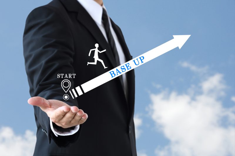 【2026年版】ベースアップを毎年続ける方法｜営業利益と賃上げ原…